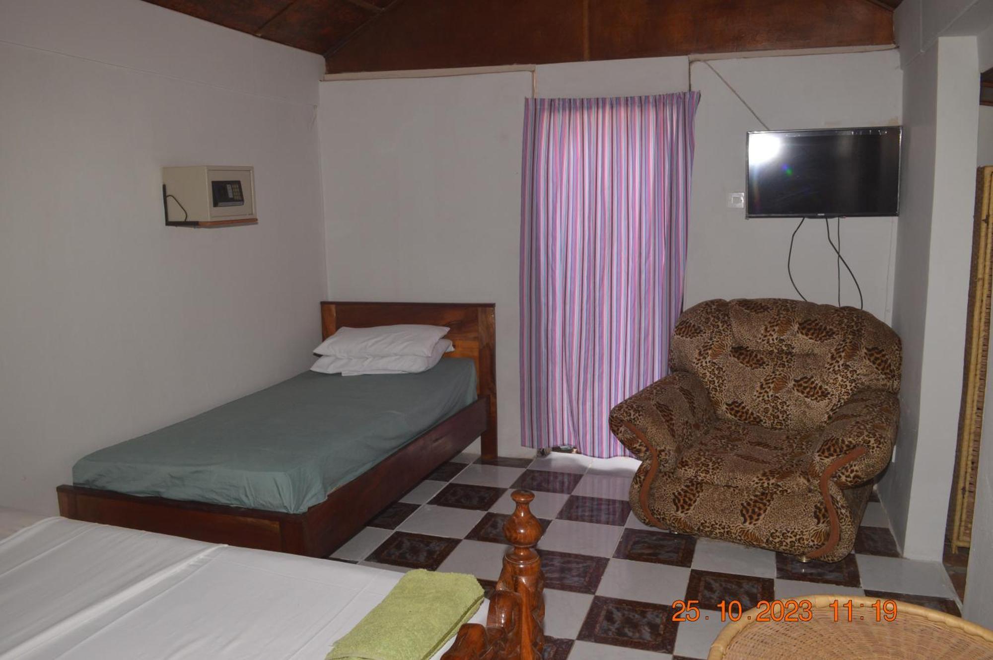 Easy Time Lodge Kololi Ngoại thất bức ảnh